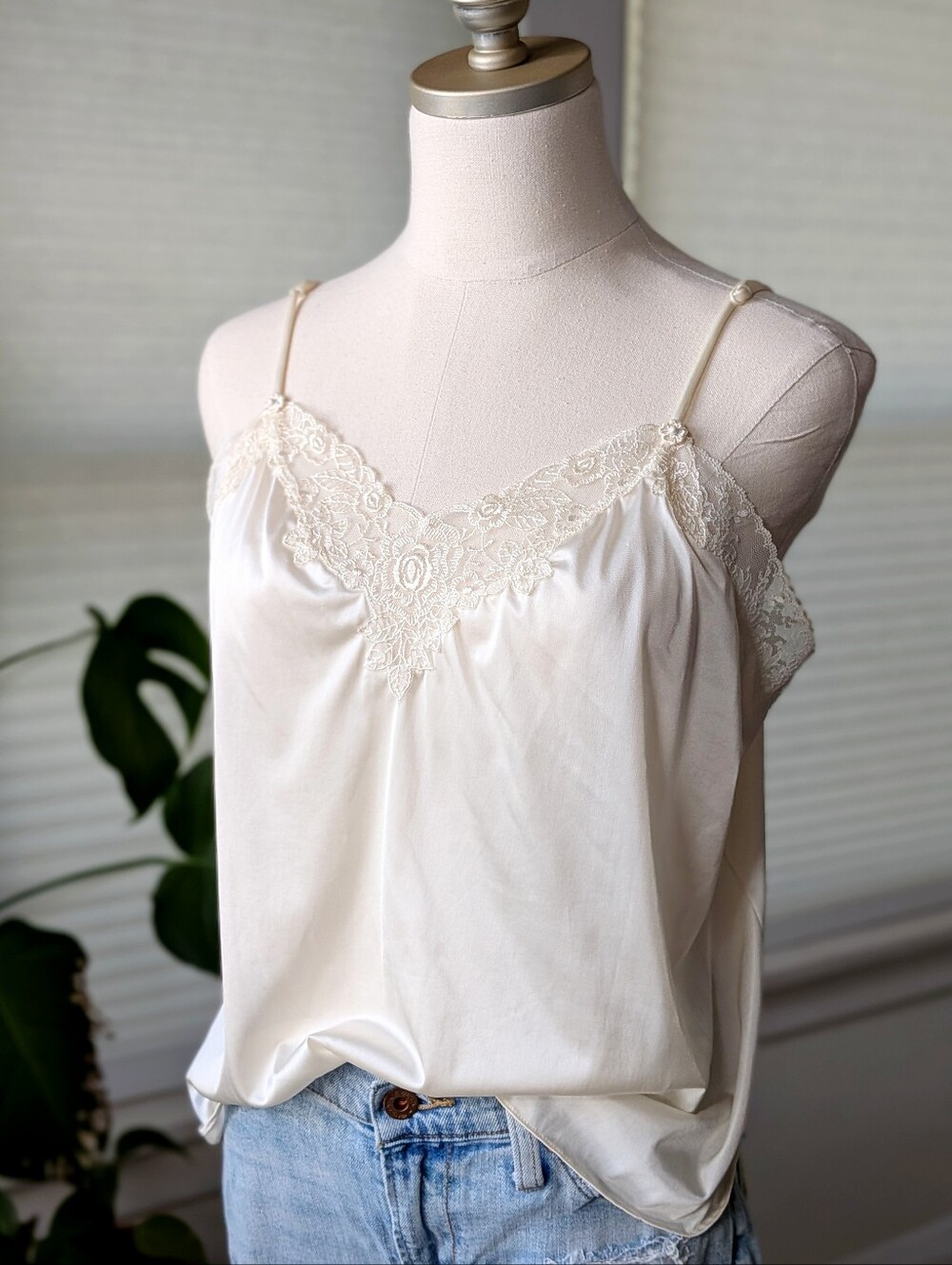 Vintage 1960s MCM Floral Lace Trim Satin Cami Tank Top size L / 38 Bust